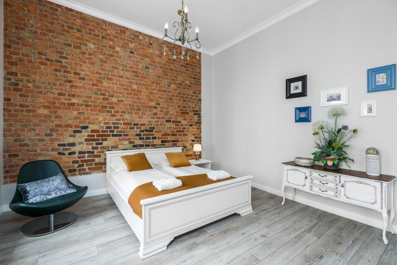 Modish Studio Poznan Old Town By Noclegi Renters ภายนอก รูปภาพ